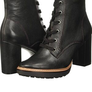 Naturalizer Black Lace Up Boots with Chunky Heel